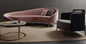 GelaimeiのホテルのラウンジのソファーのピンクはISO14001と現代ソファーを曲げた